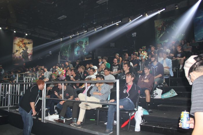 LPL春季赛今日赛程及首发名单