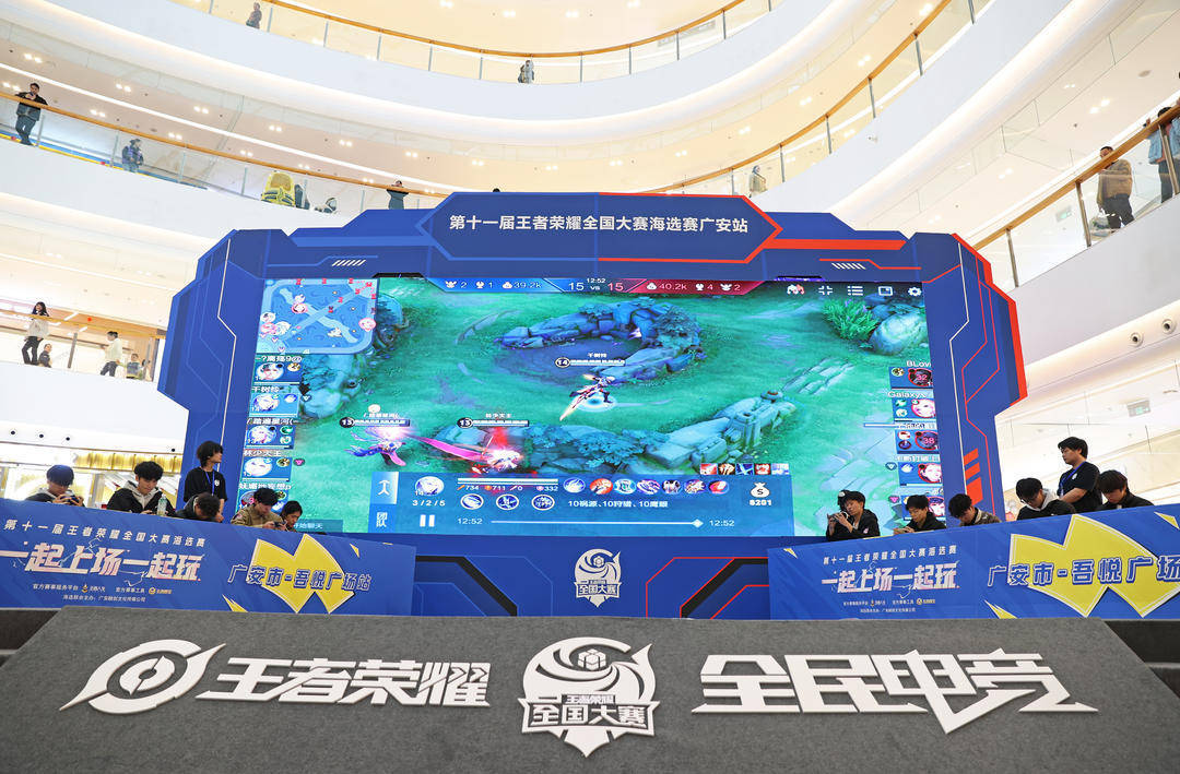 斯库特维克托的辉煌进化造成了爆炸性伤害。老贼和飞机无敌。 JD Gaming 击败了皇家蓝队